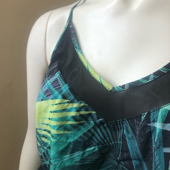 Tropical Summer Romper - Picture 7 of 13